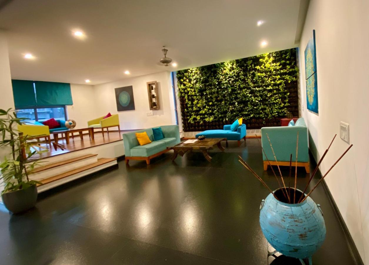 העיר בנגלור Aura Corporate Suites מראה חיצוני תמונה