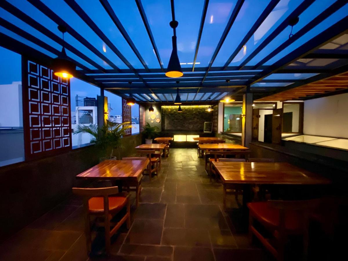 העיר בנגלור Aura Corporate Suites מראה חיצוני תמונה